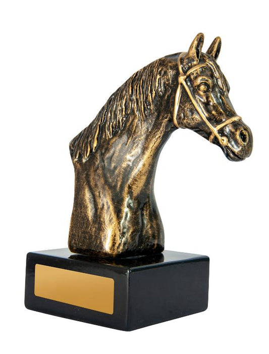 1109C Horse on Base 14.5cm