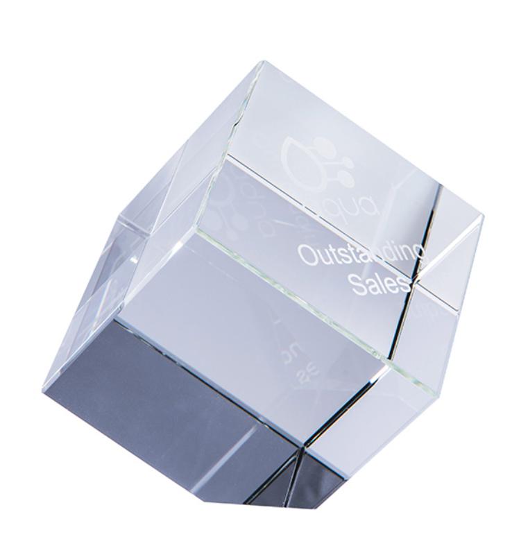 CR02A Crystal Clarity Series- Cube 9cm
