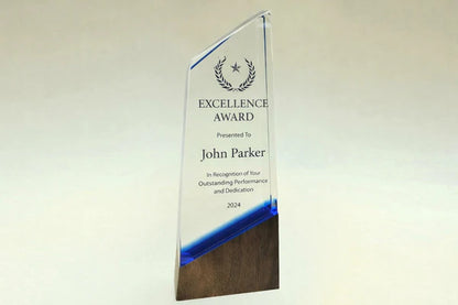 OCQ-531 Pinnacle Crystal Award 250mm