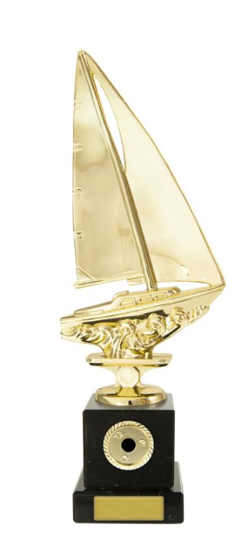 S24-20505 Sailboat on Column 22cm