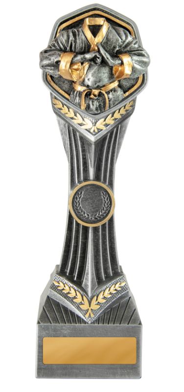 W22-10022 Falcon Tower-Martial Arts 24cm