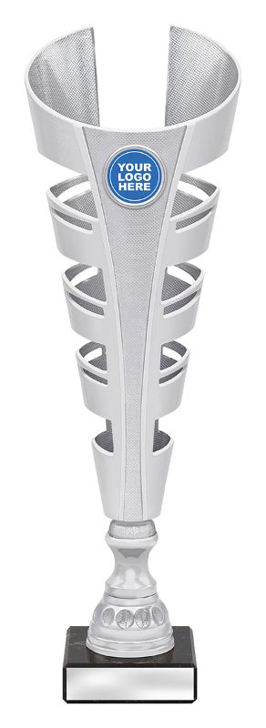 X3138 Gauntlet Trophy Silver 32.5cm