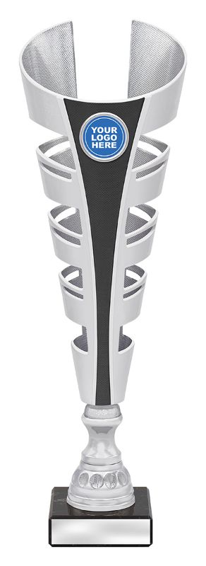 X3143 Gauntlet Trophy Black 32.5cm