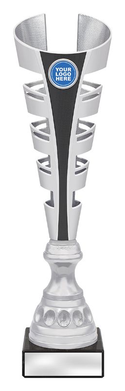 X3146 Gauntlet Trophy Black 38cm