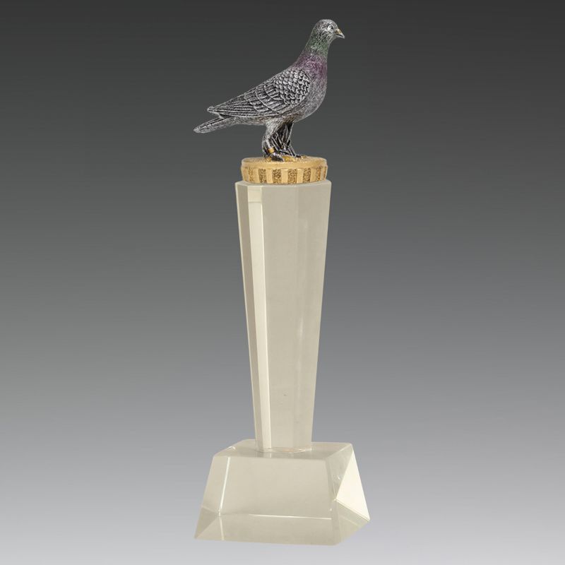 UC05A Pigeon Crystal 24cm